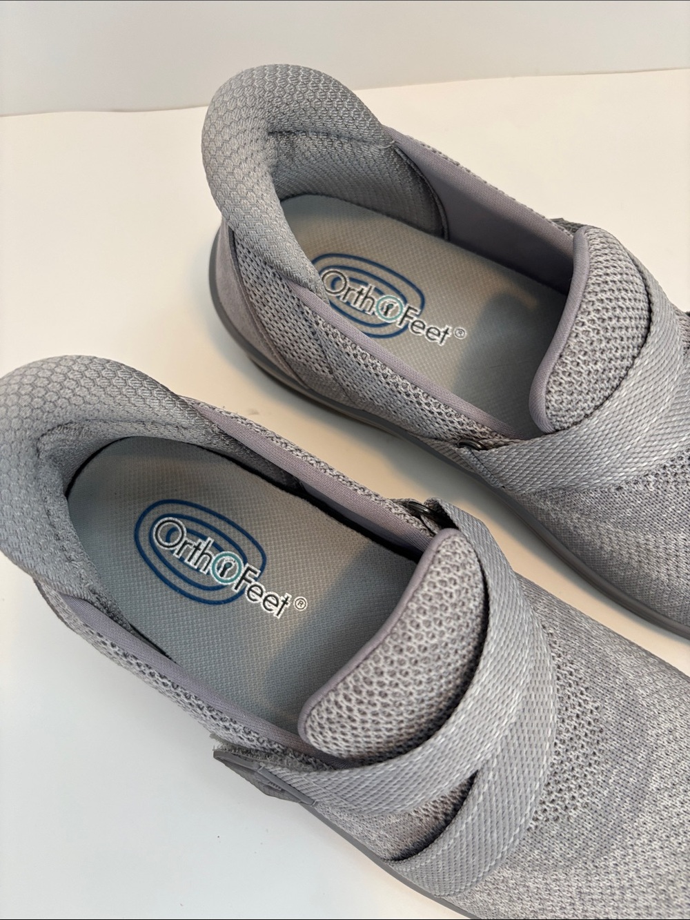 NWOT! Women's Athletic Walking Shoes in Light Gray - Picture 2 of 10
